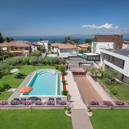 Villa Aurora-Holiday Home Apt3 Bardolino Exterior photo