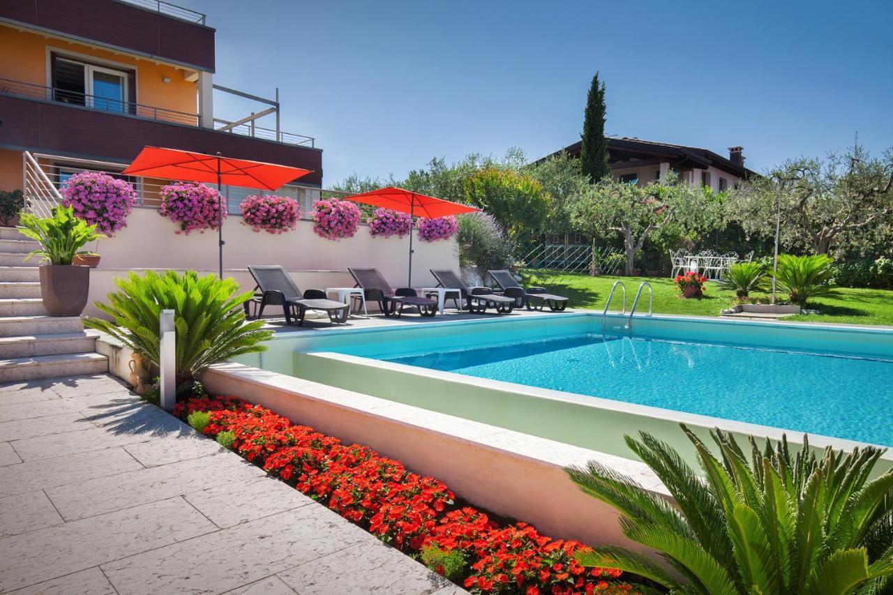 Villa Aurora-Holiday Home Apt3 Bardolino Exterior photo